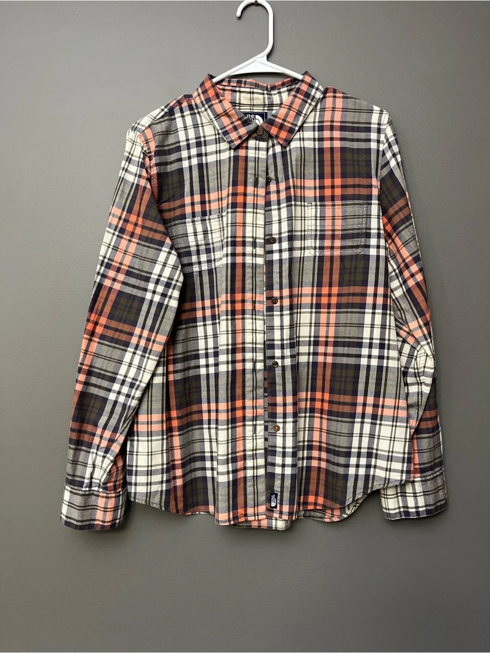 The North Face Coral, Navy & White Plaid Button-Down Shirt - Size XL